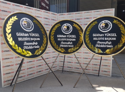 anma çelenkleri tören çelenkleri