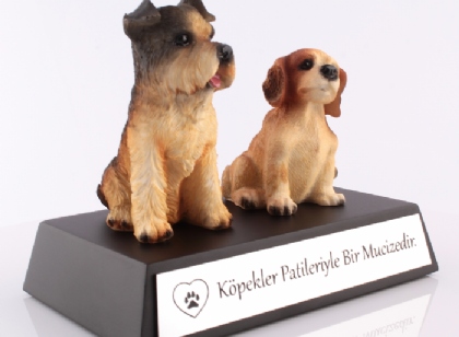 kişiyeözel biblo köpek isimlik