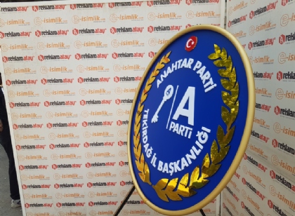 metal çelenkler metal çelenk tasarım örnekleri