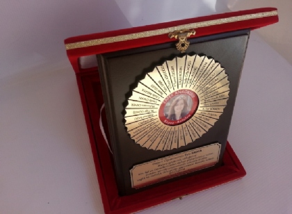 öğretmen için bu plaket başka plaket